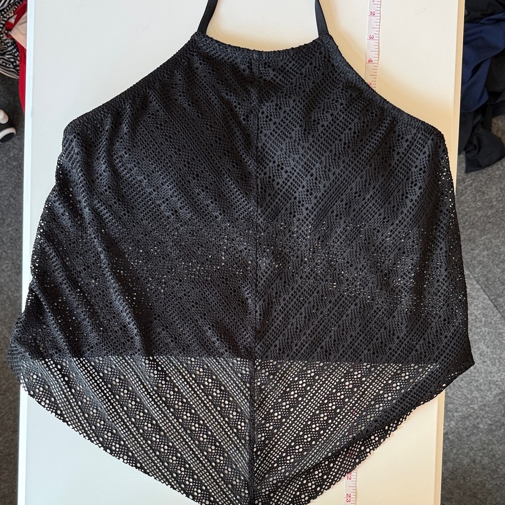 Kona Sol Black, V-Cut Crochet Bikini Top, Size L